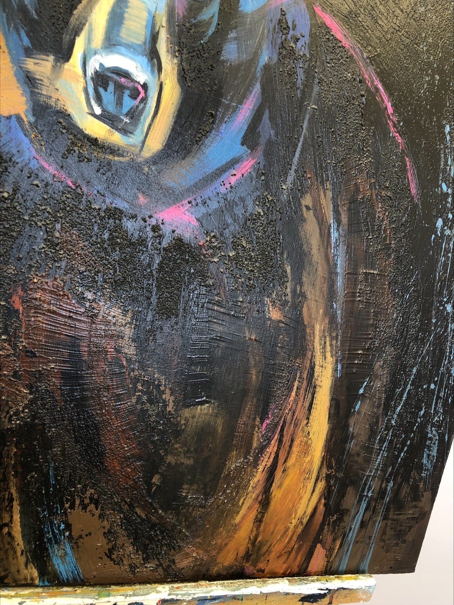 a close up of a painting of a bear